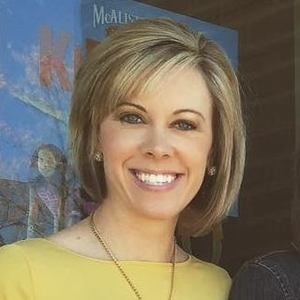 Meet your Posher, Leslie